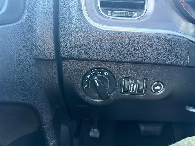 2020 Dodge Charger SXT RWD