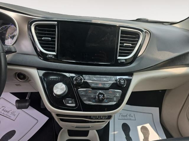 2022 Chrysler Pacifica Touring L FWD