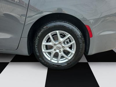 2022 Chrysler Pacifica Touring L FWD