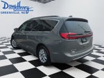 2022 Chrysler Pacifica Touring L FWD