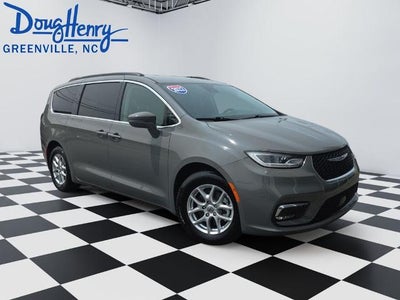 2022 Chrysler Pacifica Touring L FWD
