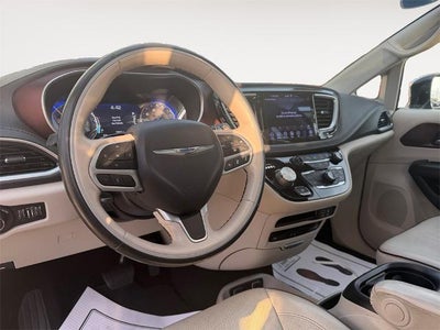 2020 Chrysler Pacifica Limited FWD