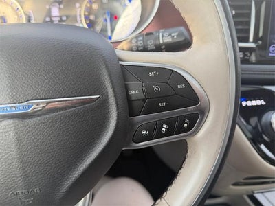 2020 Chrysler Pacifica Limited FWD