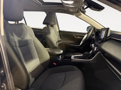 2022 Toyota RAV4 XLE FWD (GS)