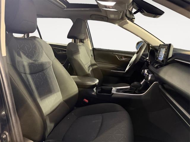 2022 Toyota RAV4 XLE FWD (GS)