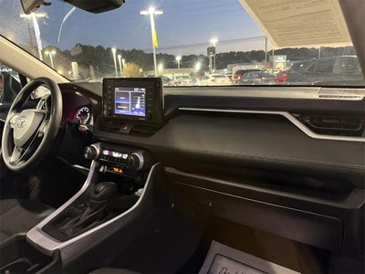 2022 Toyota RAV4 XLE FWD (GS)