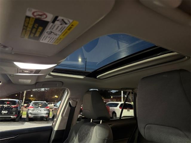 2022 Toyota RAV4 XLE FWD (GS)