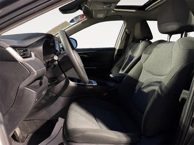 2022 Toyota RAV4 XLE FWD (GS)