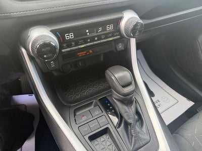 2021 Toyota RAV4 XLE FWD (GS)