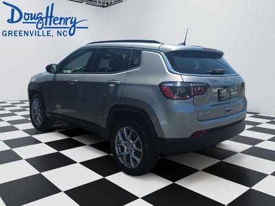 2022 Jeep Compass Latitude Lux