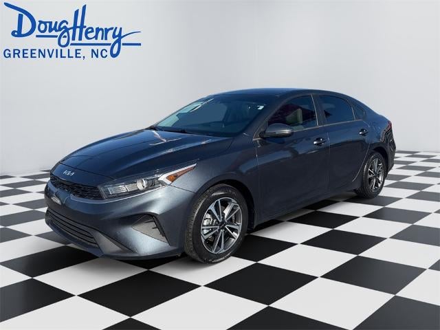 2023 Kia Forte LXS IVT