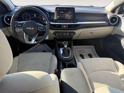 2023 Kia Forte LXS IVT