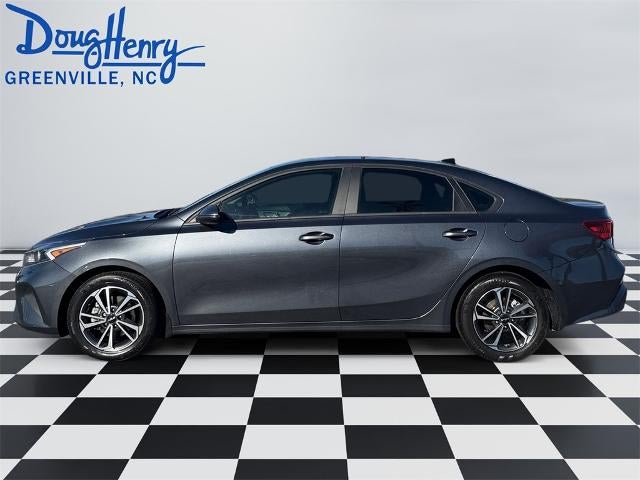 2023 Kia Forte LXS IVT