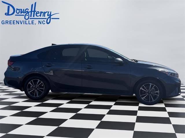 2023 Kia Forte LXS IVT