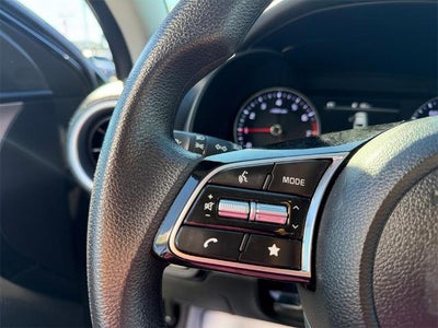 2024 Kia Forte LXS IVT