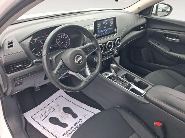 2025 Nissan Sentra SV CVT