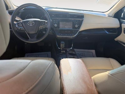 2017 Toyota Avalon XLE (SE)