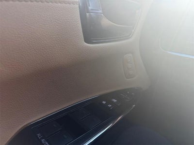 2017 Toyota Avalon XLE (SE)