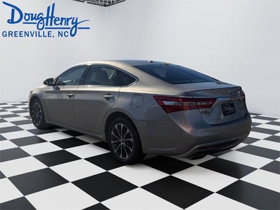 2017 Toyota Avalon XLE (SE)