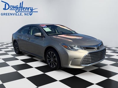 2017 Toyota Avalon XLE (SE)