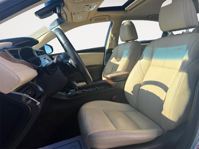 2017 Toyota Avalon XLE (SE)