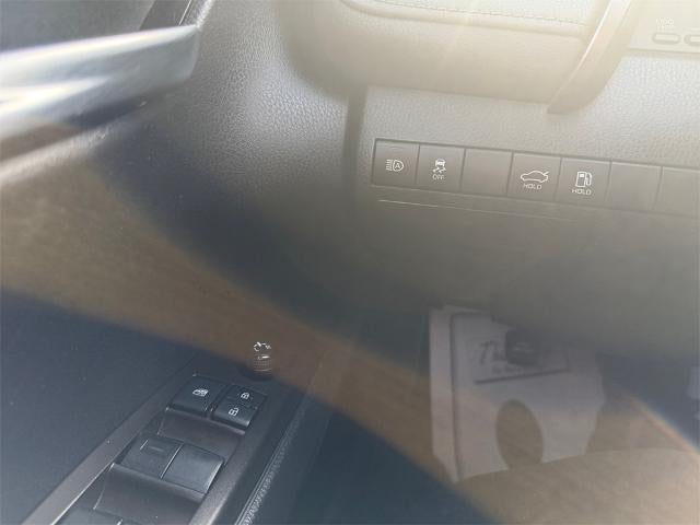 2023 Toyota Camry LE Auto (SE)