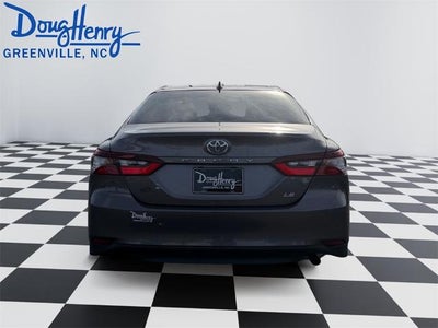 2023 Toyota Camry LE Auto (SE)