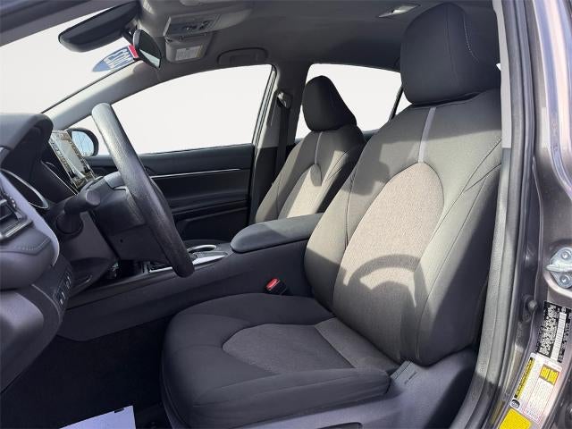 2023 Toyota Camry LE Auto (SE)