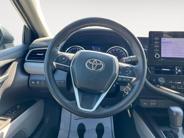 2023 Toyota Camry LE Auto (SE)