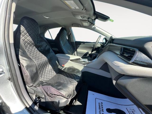 2023 Toyota Camry LE Auto (SE)