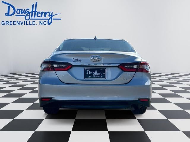 2023 Toyota Camry LE Auto (SE)