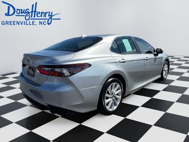 2023 Toyota Camry LE Auto (SE)