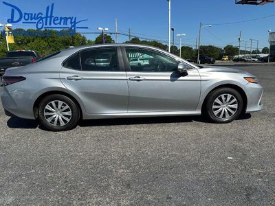 2024 Toyota Camry Hybrid LE CVT (Natl)