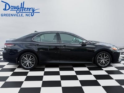 2024 Toyota Camry XLE Auto (SE)