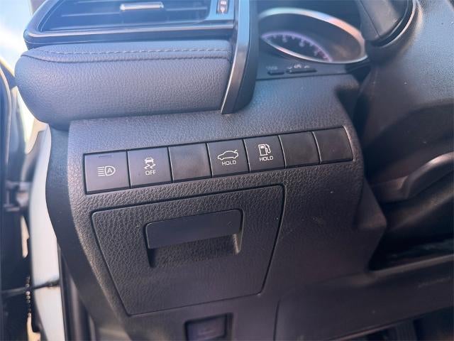 2021 Toyota Camry LE Auto (SE)