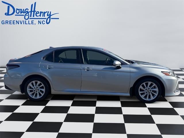 2021 Toyota Camry LE Auto (SE)