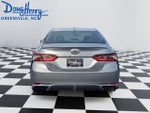 2023 Toyota Camry SE Auto (SE)