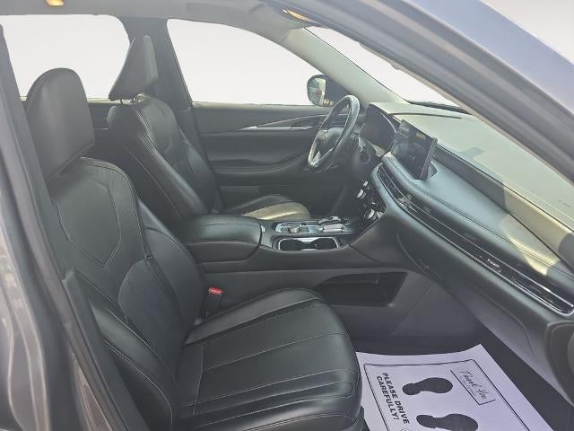 2022 INFINITI QX60 LUXE FWD