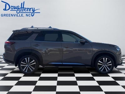 2023 Nissan Pathfinder Platinum 4WD