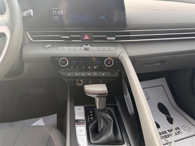 2023 Hyundai ELANTRA SEL IVT