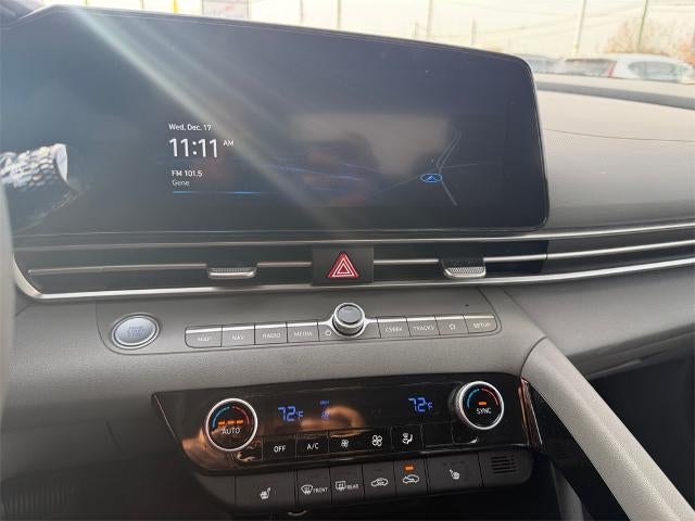 2023 Hyundai ELANTRA SEL IVT