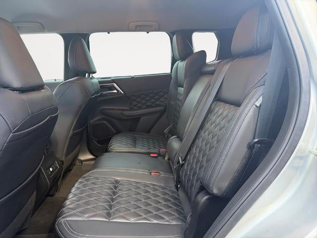 2023 Mitsubishi Outlander SEL FWD