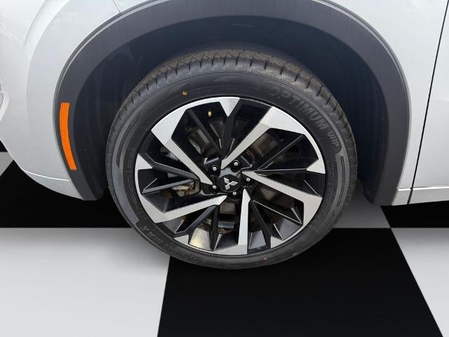 2023 Mitsubishi Outlander SEL FWD