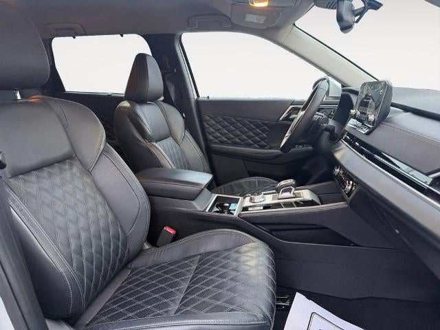 2023 Mitsubishi Outlander SEL FWD