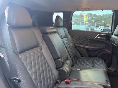 2023 Mitsubishi Outlander SEL FWD