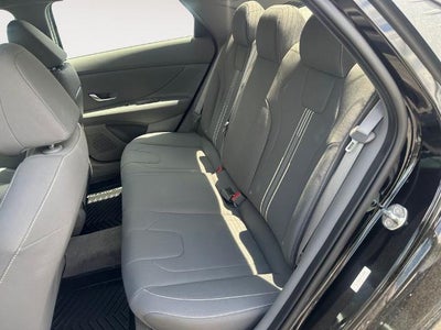 2023 Hyundai ELANTRA SEL IVT