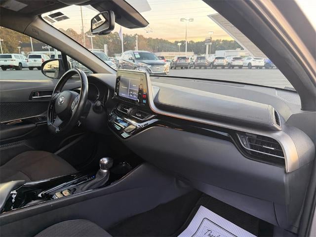 2019 Toyota C-HR LE FWD (Natl)