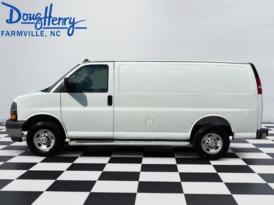2025 Chevrolet Express Cargo WT