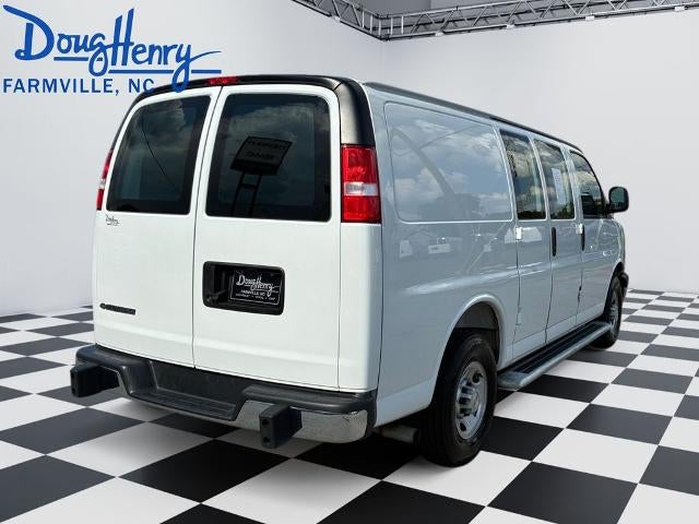 2025 Chevrolet Express Cargo WT