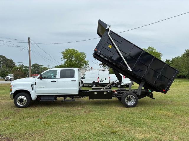 2023 Chevrolet Silverado 5500 HD Work Truck
